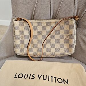 Louis Vuitton White Damier Pouch